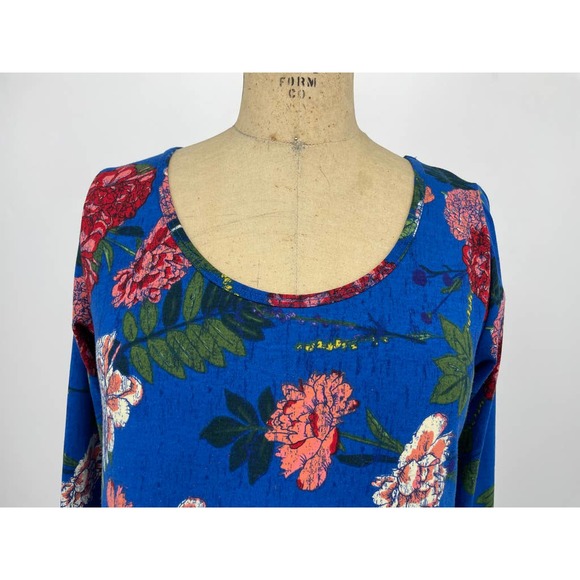 Lularoe Lynnae Blue Floral Scoop Neck Long Sleeve Top Blouse Small - Picture 5 of 8